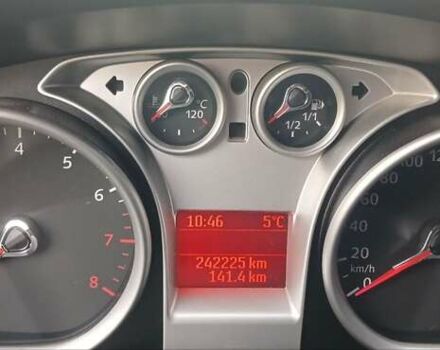 Серый Форд Фокус, объемом двигателя 1.6 л и пробегом 242 тыс. км за 5900 $, фото 4 на Automoto.ua