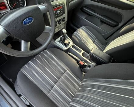 Серый Форд Фокус, объемом двигателя 1.6 л и пробегом 217 тыс. км за 6000 $, фото 8 на Automoto.ua