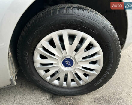 Сірий Форд Фокус, об'ємом двигуна 1.6 л та пробігом 240 тис. км за 5300 $, фото 24 на Automoto.ua