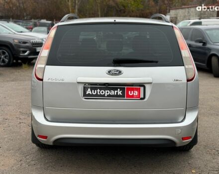 Серый Форд Фокус, объемом двигателя 1.6 л и пробегом 300 тыс. км за 5440 $, фото 6 на Automoto.ua