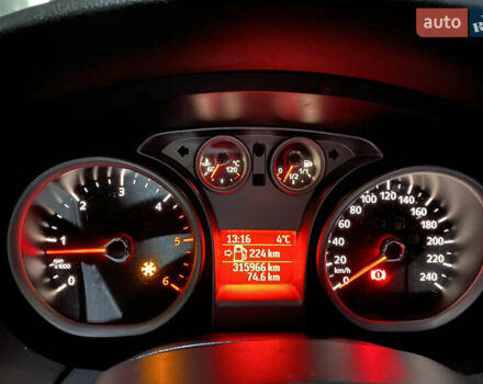 Серый Форд Фокус, объемом двигателя 1.56 л и пробегом 316 тыс. км за 4900 $, фото 19 на Automoto.ua