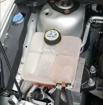 Сірий Форд Фокус, об'ємом двигуна 1.6 л та пробігом 176 тис. км за 5699 $, фото 19 на Automoto.ua