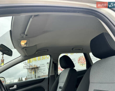 Сірий Форд Фокус, об'ємом двигуна 1.6 л та пробігом 200 тис. км за 5990 $, фото 22 на Automoto.ua