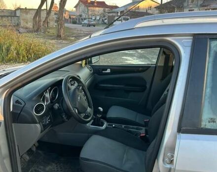 Серый Форд Фокус, объемом двигателя 1.56 л и пробегом 295 тыс. км за 5300 $, фото 2 на Automoto.ua