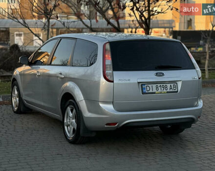 Серый Форд Фокус, объемом двигателя 1.8 л и пробегом 266 тыс. км за 5300 $, фото 3 на Automoto.ua