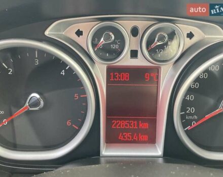 Серый Форд Фокус, объемом двигателя 1.6 л и пробегом 228 тыс. км за 6999 $, фото 13 на Automoto.ua