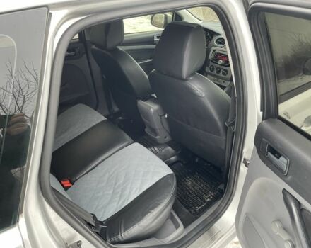 Сірий Форд Фокус, об'ємом двигуна 1.8 л та пробігом 279 тис. км за 6100 $, фото 12 на Automoto.ua