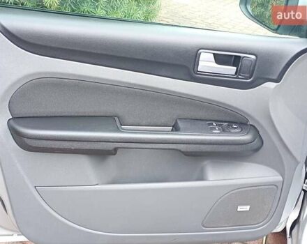 Сірий Форд Фокус, об'ємом двигуна 1.6 л та пробігом 169 тис. км за 6600 $, фото 25 на Automoto.ua