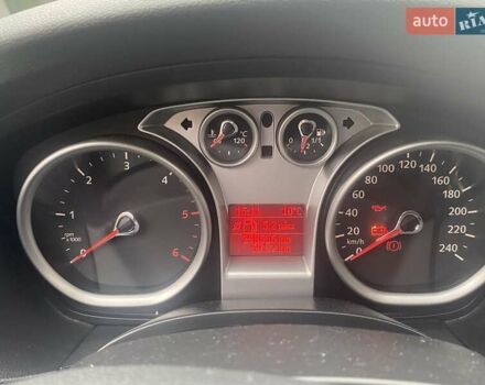 Серый Форд Фокус, объемом двигателя 1.8 л и пробегом 299 тыс. км за 6900 $, фото 11 на Automoto.ua