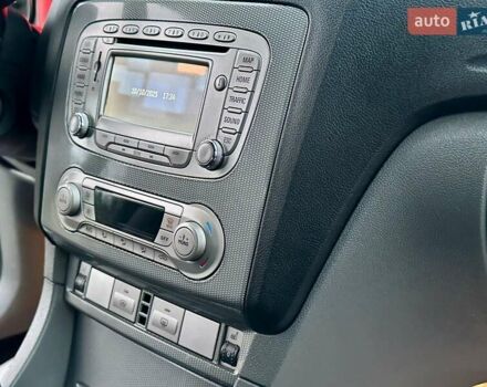 Серый Форд Фокус, объемом двигателя 1.6 л и пробегом 234 тыс. км за 6800 $, фото 23 на Automoto.ua