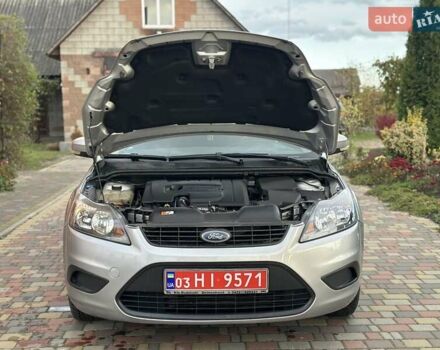 Серый Форд Фокус, объемом двигателя 1.6 л и пробегом 232 тыс. км за 6300 $, фото 35 на Automoto.ua