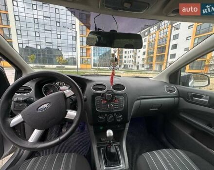Сірий Форд Фокус, об'ємом двигуна 1.56 л та пробігом 300 тис. км за 5200 $, фото 15 на Automoto.ua