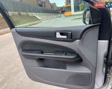 Сірий Форд Фокус, об'ємом двигуна 1.56 л та пробігом 300 тис. км за 5200 $, фото 12 на Automoto.ua