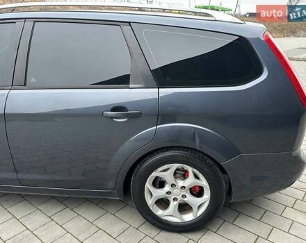 Сірий Форд Фокус, об'ємом двигуна 1.6 л та пробігом 276 тис. км за 5700 $, фото 3 на Automoto.ua