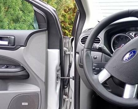 Сірий Форд Фокус, об'ємом двигуна 1.6 л та пробігом 169 тис. км за 6600 $, фото 10 на Automoto.ua