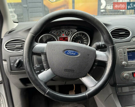 Сірий Форд Фокус, об'ємом двигуна 1.6 л та пробігом 251 тис. км за 6600 $, фото 44 на Automoto.ua