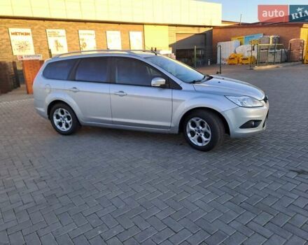 Серый Форд Фокус, объемом двигателя 1.6 л и пробегом 200 тыс. км за 6400 $, фото 2 на Automoto.ua