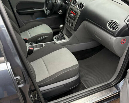 Сірий Форд Фокус, об'ємом двигуна 1.6 л та пробігом 217 тис. км за 5600 $, фото 11 на Automoto.ua