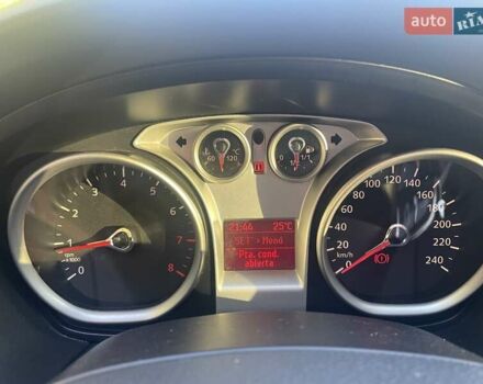 Сірий Форд Фокус, об'ємом двигуна 1.6 л та пробігом 295 тис. км за 5200 $, фото 9 на Automoto.ua