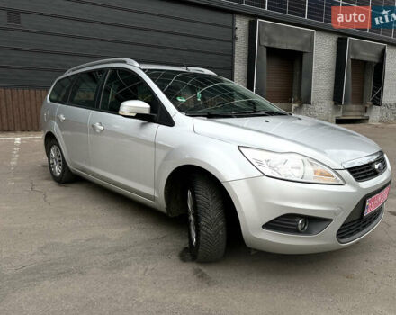 Сірий Форд Фокус, об'ємом двигуна 1.6 л та пробігом 240 тис. км за 5300 $, фото 2 на Automoto.ua