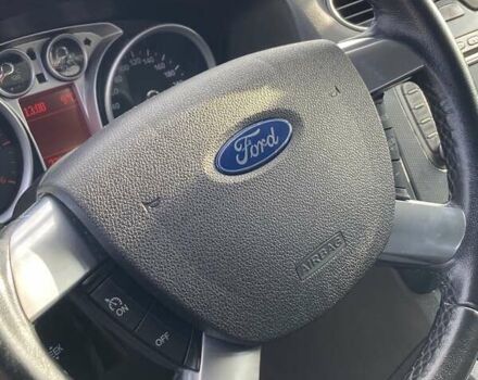 Серый Форд Фокус, объемом двигателя 1.6 л и пробегом 228 тыс. км за 6999 $, фото 14 на Automoto.ua