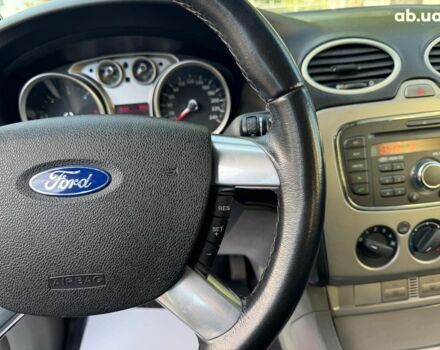 Сірий Форд Фокус, об'ємом двигуна 1.6 л та пробігом 300 тис. км за 5990 $, фото 16 на Automoto.ua