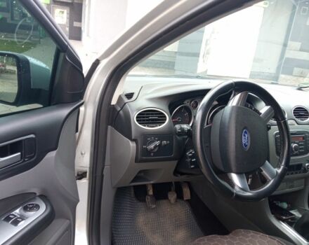 Серый Форд Фокус, объемом двигателя 1.6 л и пробегом 205 тыс. км за 5900 $, фото 4 на Automoto.ua