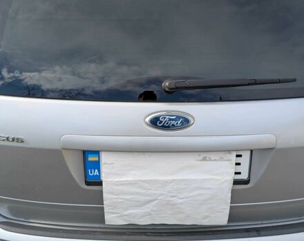 Серый Форд Фокус, объемом двигателя 1.6 л и пробегом 233 тыс. км за 5100 $, фото 6 на Automoto.ua