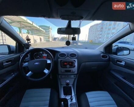 Сірий Форд Фокус, об'ємом двигуна 1.6 л та пробігом 290 тис. км за 5800 $, фото 14 на Automoto.ua