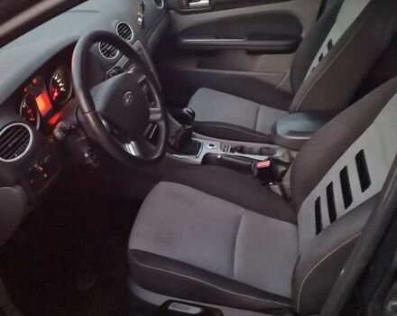 Сірий Форд Фокус, об'ємом двигуна 1.6 л та пробігом 245 тис. км за 4999 $, фото 7 на Automoto.ua