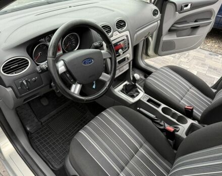 Серый Форд Фокус, объемом двигателя 1.6 л и пробегом 156 тыс. км за 6850 $, фото 7 на Automoto.ua