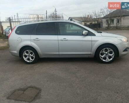 Серый Форд Фокус, объемом двигателя 1.6 л и пробегом 218 тыс. км за 6000 $, фото 1 на Automoto.ua