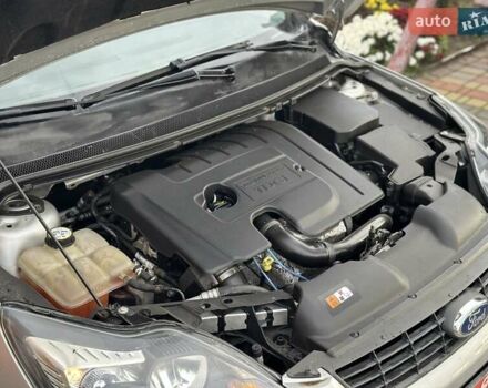 Серый Форд Фокус, объемом двигателя 1.6 л и пробегом 232 тыс. км за 6300 $, фото 36 на Automoto.ua