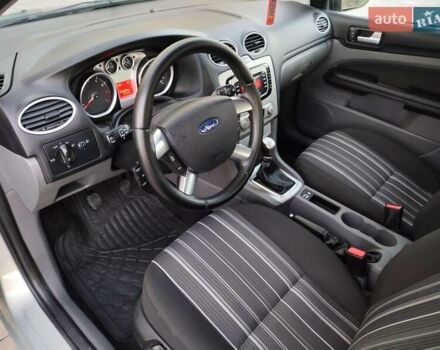 Серый Форд Фокус, объемом двигателя 1.6 л и пробегом 220 тыс. км за 5699 $, фото 14 на Automoto.ua