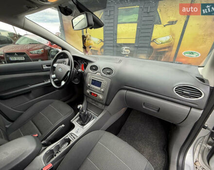 Сірий Форд Фокус, об'ємом двигуна 1.6 л та пробігом 251 тис. км за 6600 $, фото 28 на Automoto.ua