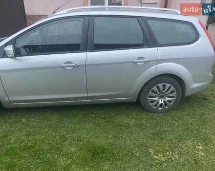 Серый Форд Фокус, объемом двигателя 1.8 л и пробегом 299 тыс. км за 6900 $, фото 5 на Automoto.ua