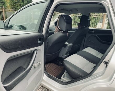 Серый Форд Фокус, объемом двигателя 1.6 л и пробегом 302 тыс. км за 5999 $, фото 9 на Automoto.ua