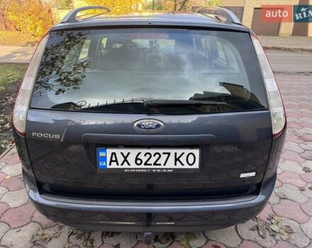 Серый Форд Фокус, объемом двигателя 1.6 л и пробегом 214 тыс. км за 6500 $, фото 4 на Automoto.ua