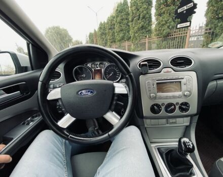 Серый Форд Фокус, объемом двигателя 1.6 л и пробегом 302 тыс. км за 5999 $, фото 13 на Automoto.ua