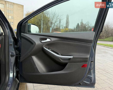 Серый Форд Фокус, объемом двигателя 1.6 л и пробегом 228 тыс. км за 6900 $, фото 34 на Automoto.ua