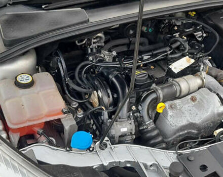 Серый Форд Фокус, объемом двигателя 1.56 л и пробегом 257 тыс. км за 5750 $, фото 8 на Automoto.ua