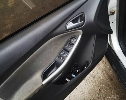 Сірий Форд Фокус, об'ємом двигуна 1.6 л та пробігом 274 тис. км за 6750 $, фото 7 на Automoto.ua