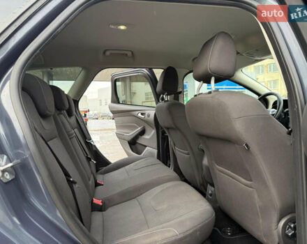 Серый Форд Фокус, объемом двигателя 1.6 л и пробегом 228 тыс. км за 6900 $, фото 42 на Automoto.ua