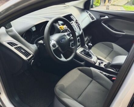 Серый Форд Фокус, объемом двигателя 1.6 л и пробегом 170 тыс. км за 7850 $, фото 5 на Automoto.ua