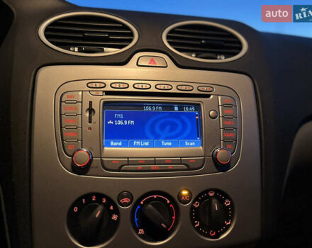 Серый Форд Фокус, объемом двигателя 1.6 л и пробегом 254 тыс. км за 6600 $, фото 20 на Automoto.ua