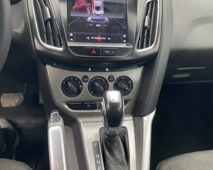 Серый Форд Фокус, объемом двигателя 2.01 л и пробегом 269 тыс. км за 6500 $, фото 13 на Automoto.ua