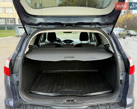 Серый Форд Фокус, объемом двигателя 1.6 л и пробегом 228 тыс. км за 6900 $, фото 43 на Automoto.ua