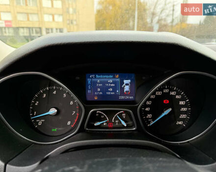Серый Форд Фокус, объемом двигателя 1.6 л и пробегом 228 тыс. км за 6900 $, фото 22 на Automoto.ua