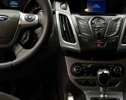 Сірий Форд Фокус, об'ємом двигуна 1.6 л та пробігом 254 тис. км за 7200 $, фото 11 на Automoto.ua