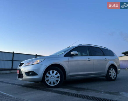 Серый Форд Фокус, объемом двигателя 1.6 л и пробегом 254 тыс. км за 6600 $, фото 1 на Automoto.ua